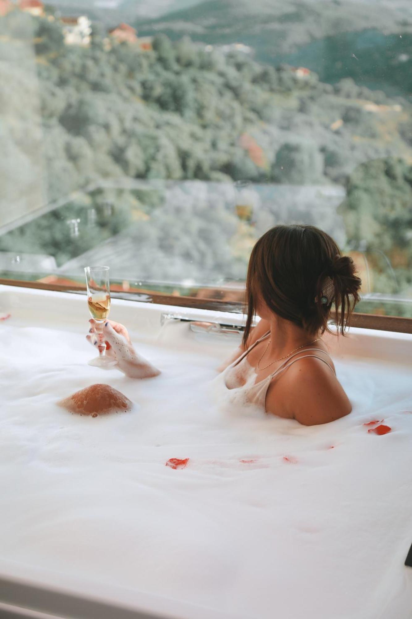 Z Art Hotel Krujë Екстериор снимка