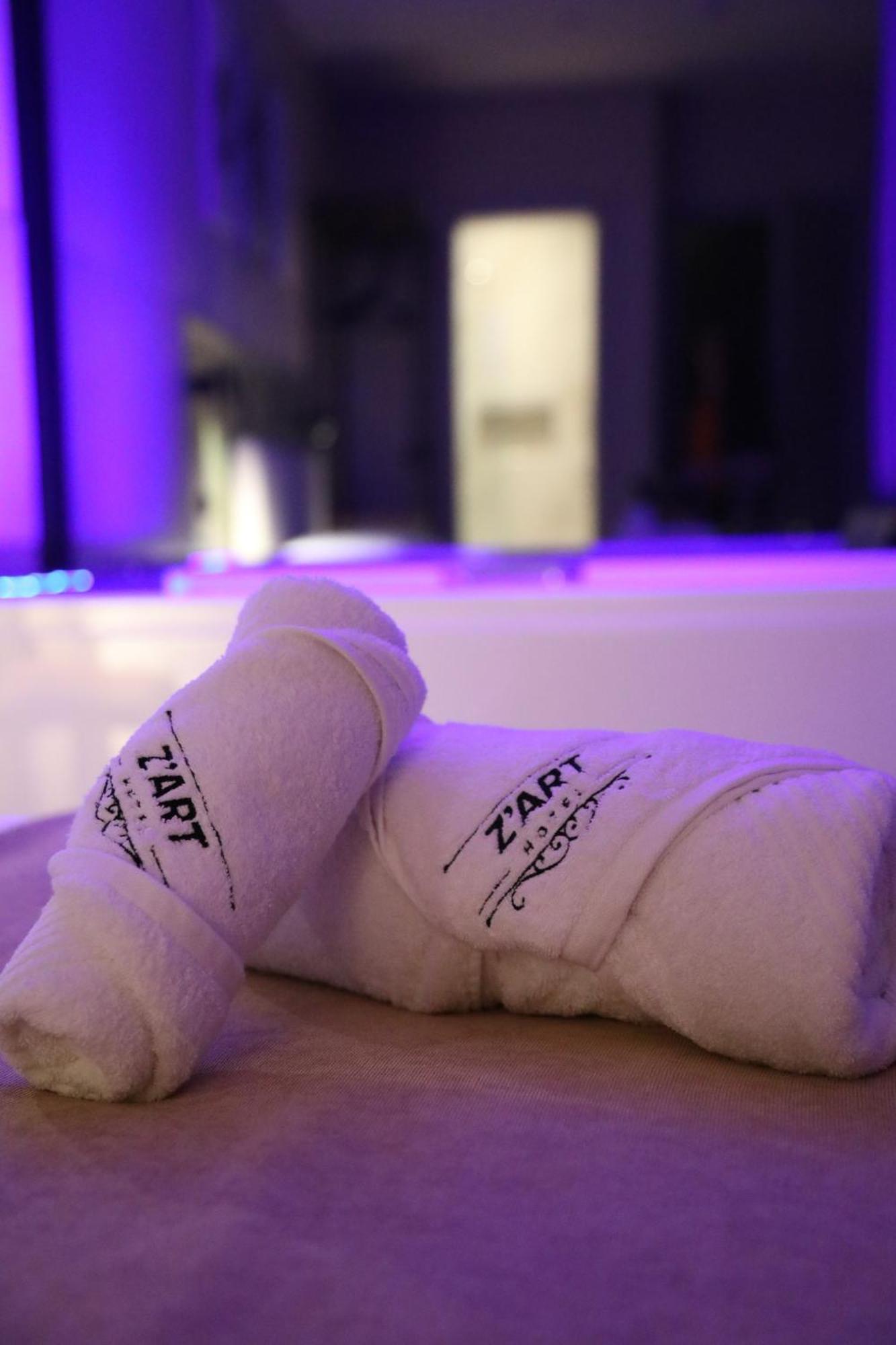 Z Art Hotel Krujë Екстериор снимка